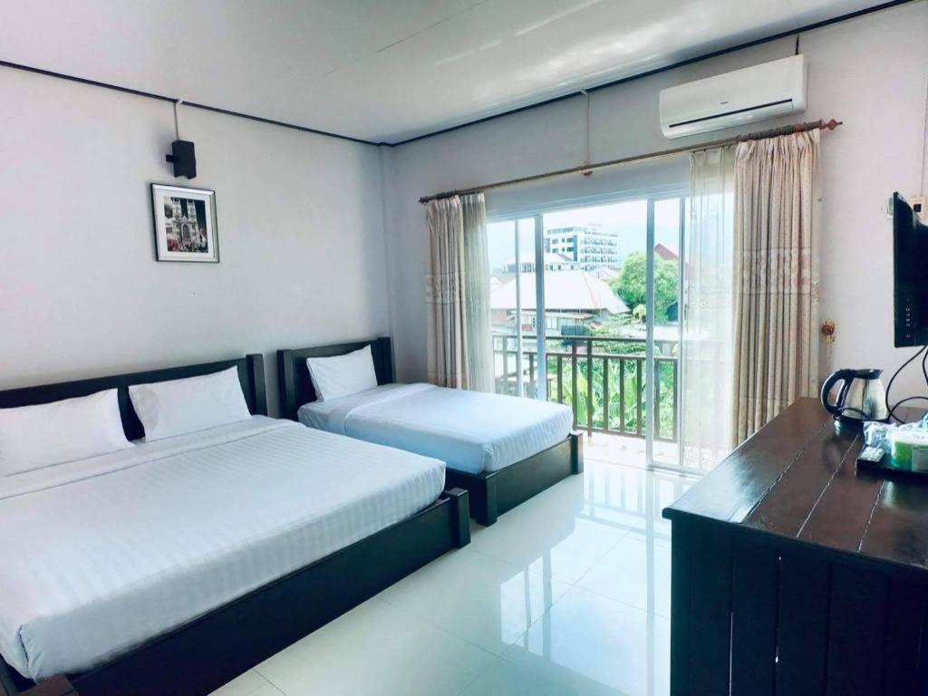 Phou Ang Kham 2 Hotel Vangviang Kültér fotó