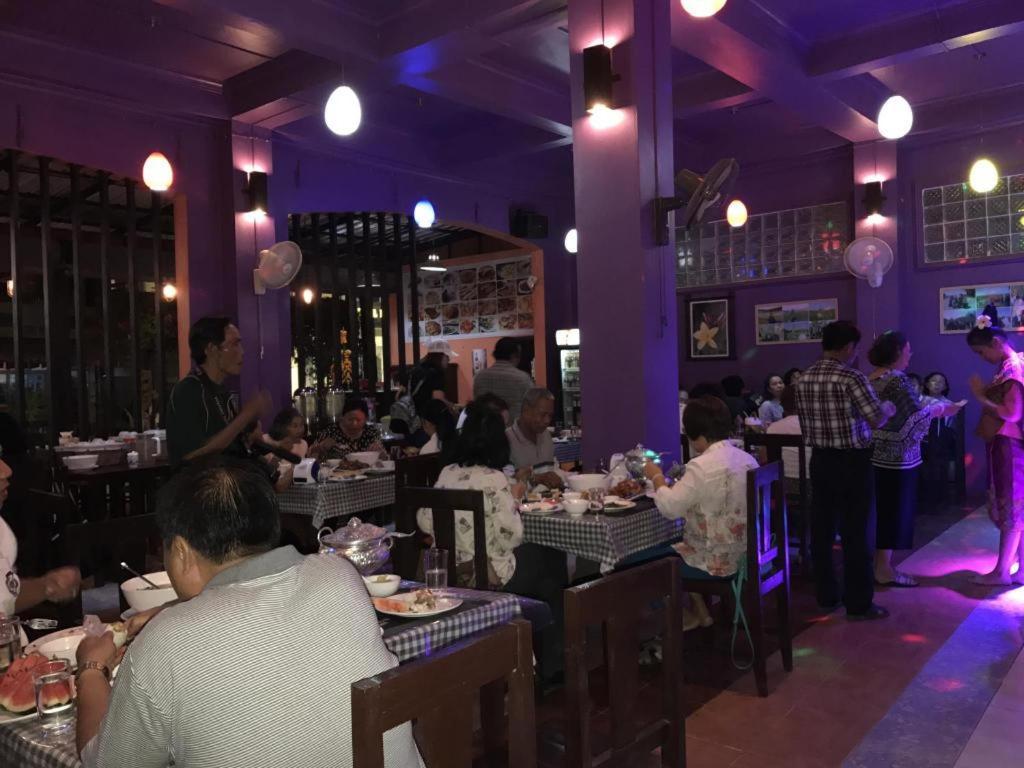 Phou Ang Kham 2 Hotel Vangviang Kültér fotó