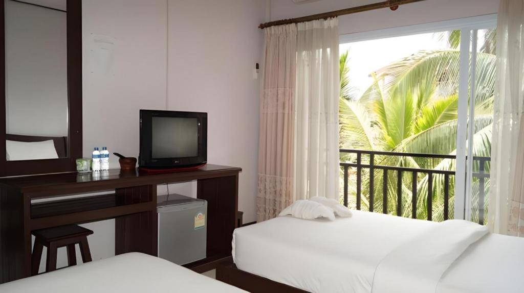 Phou Ang Kham 2 Hotel Vangviang Kültér fotó